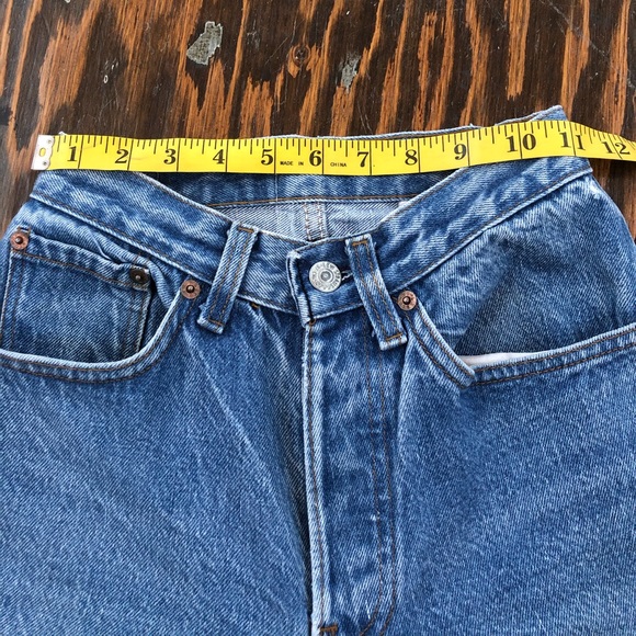 🚫SOLD🚫Vintage Levis 501 high waisted re/done - Picture 5 of 7